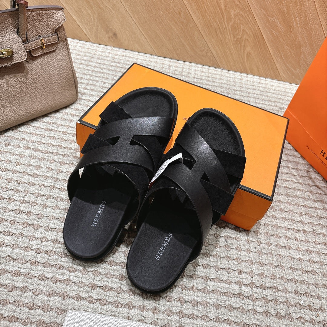 HM 26S CROSS-STRAP SLIDE SANDALS IN BLACK CALFSKIN AND SUEDE