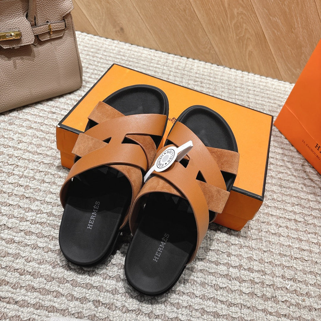 HM 26S CROSS-STRAP SLIDE SANDALS IN CARAMEL BROWN CALFSKIN AND SUEDE
