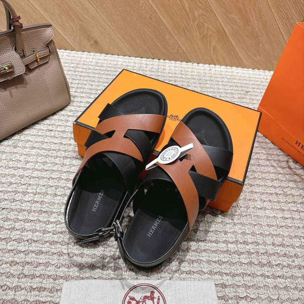 HM 26S CROSS-STRAP SANDALS IN BROWN AND BLACK CALFSKIN
