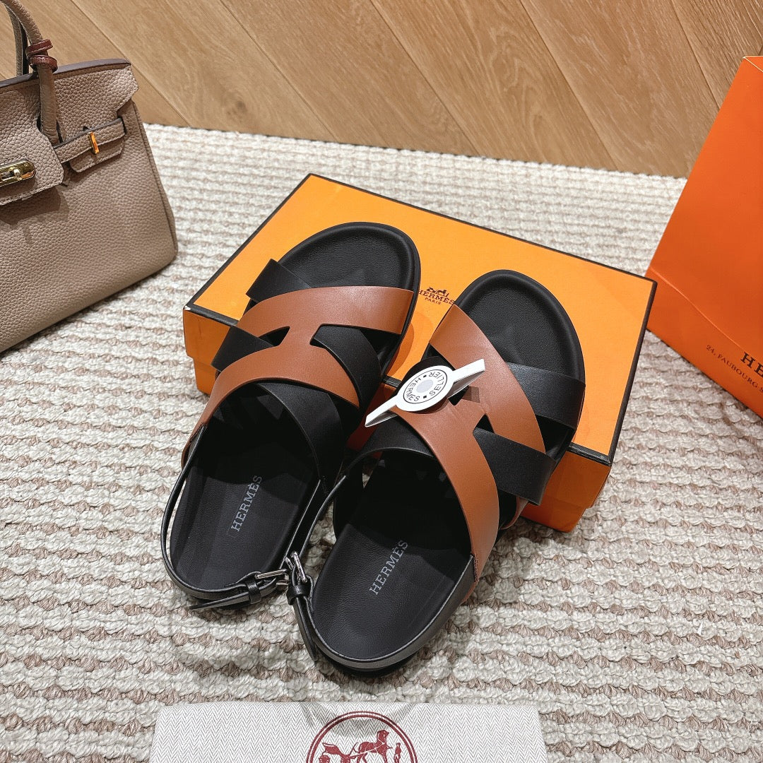 HM 26S CROSS-STRAP SANDALS IN BROWN AND BLACK CALFSKIN