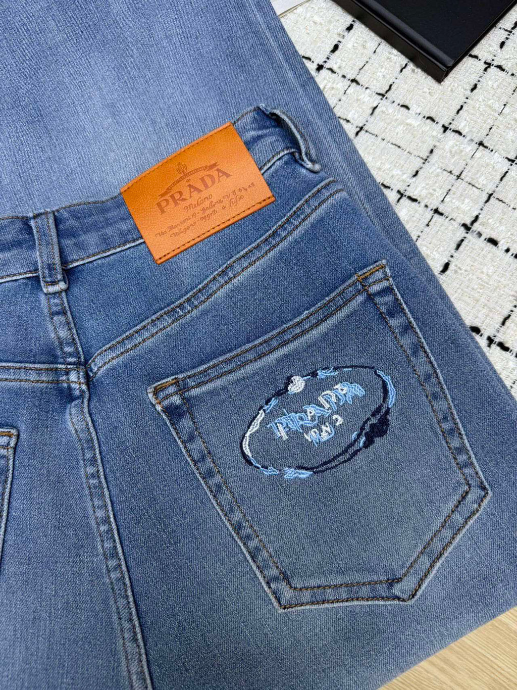 PRADA 26S DENIM JEANS 605