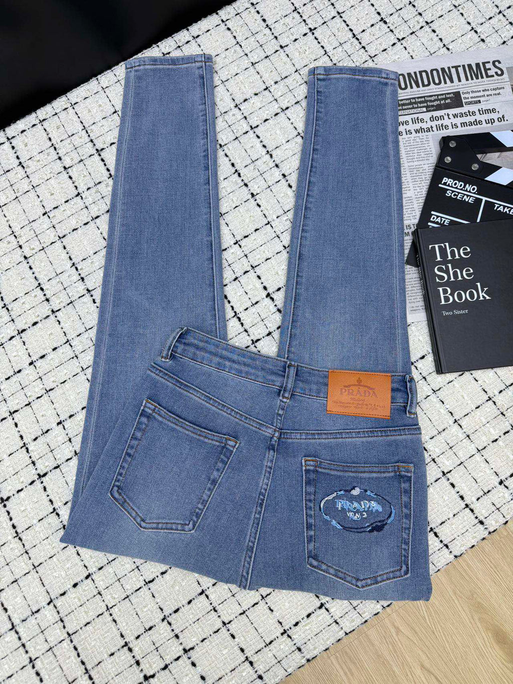 PRADA 26S SKINNY JEANS 603