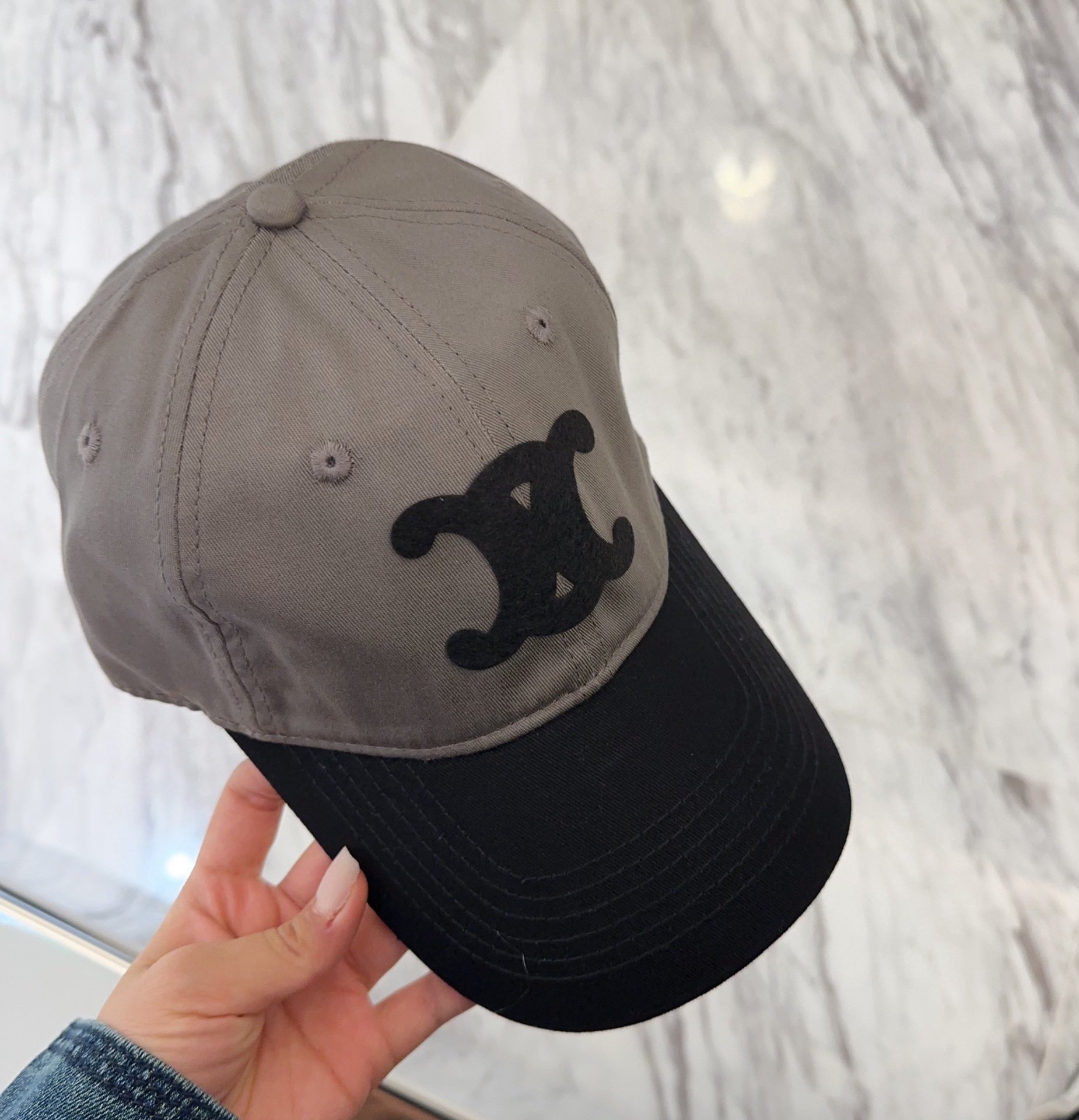 CELINE 26S BASEBALL CAP STYLE 36