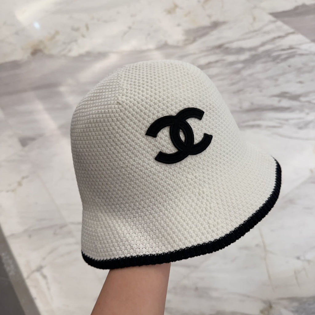 KNITTED BUCKET HAT IVORY 665963