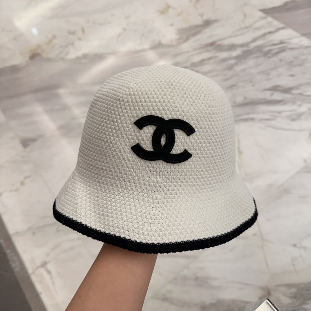 KNITTED BUCKET HAT IVORY 665963