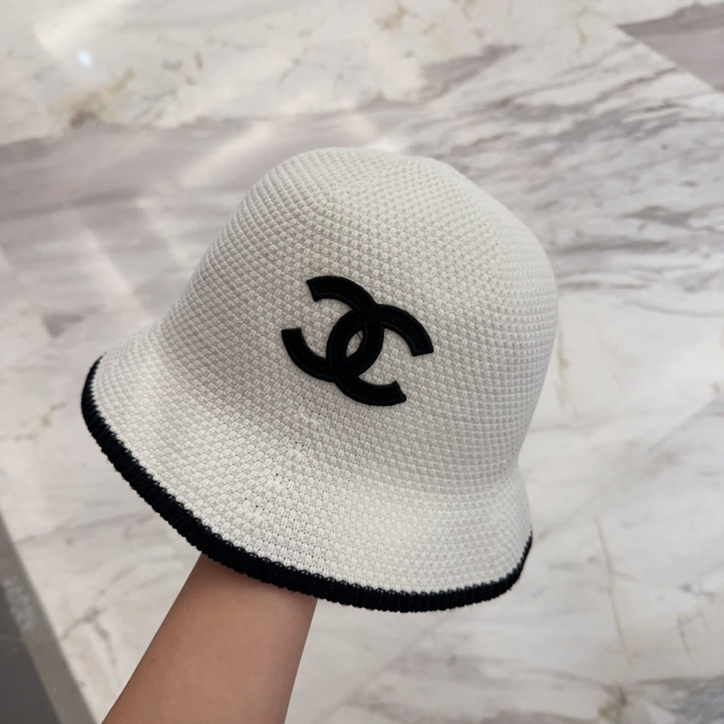 KNITTED BUCKET HAT IVORY 665963