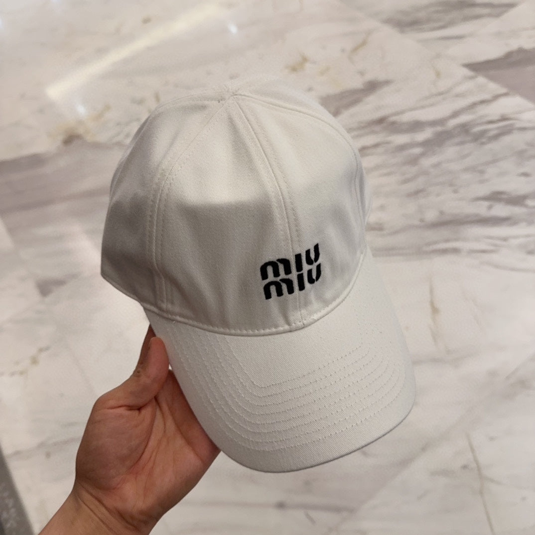 MIUMIU BASEBALL CAP IN WHITE FABRIC EMBROIDERED LOGO STYLE 3