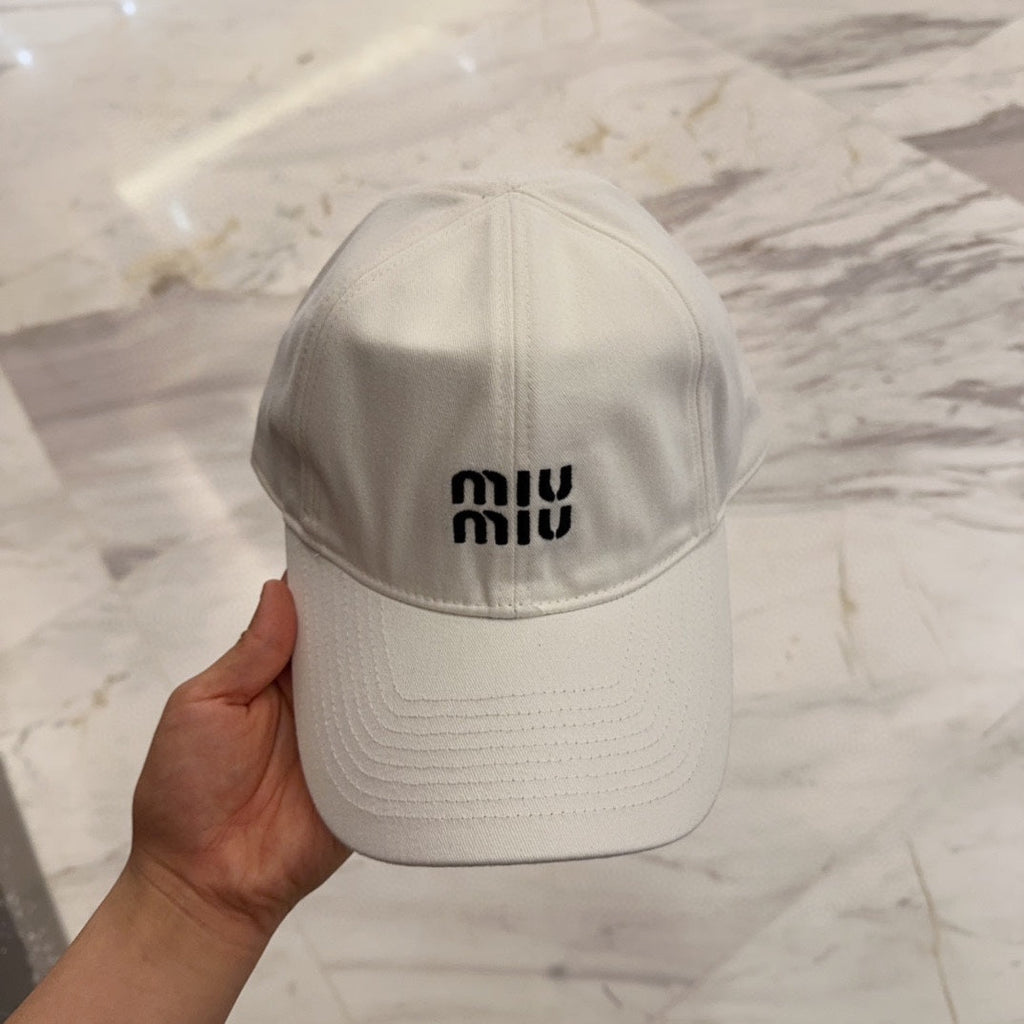 MIUMIU BASEBALL CAP IN WHITE FABRIC EMBROIDERED LOGO STYLE 3