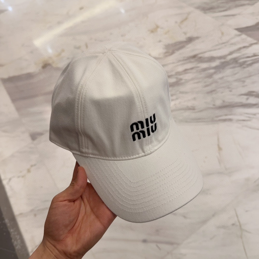 MIUMIU BASEBALL CAP IN WHITE FABRIC EMBROIDERED LOGO STYLE 3