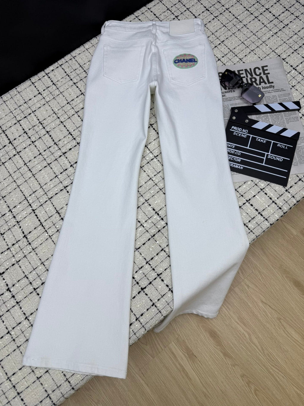 CHANEL 26S FLARED JEANS 761
