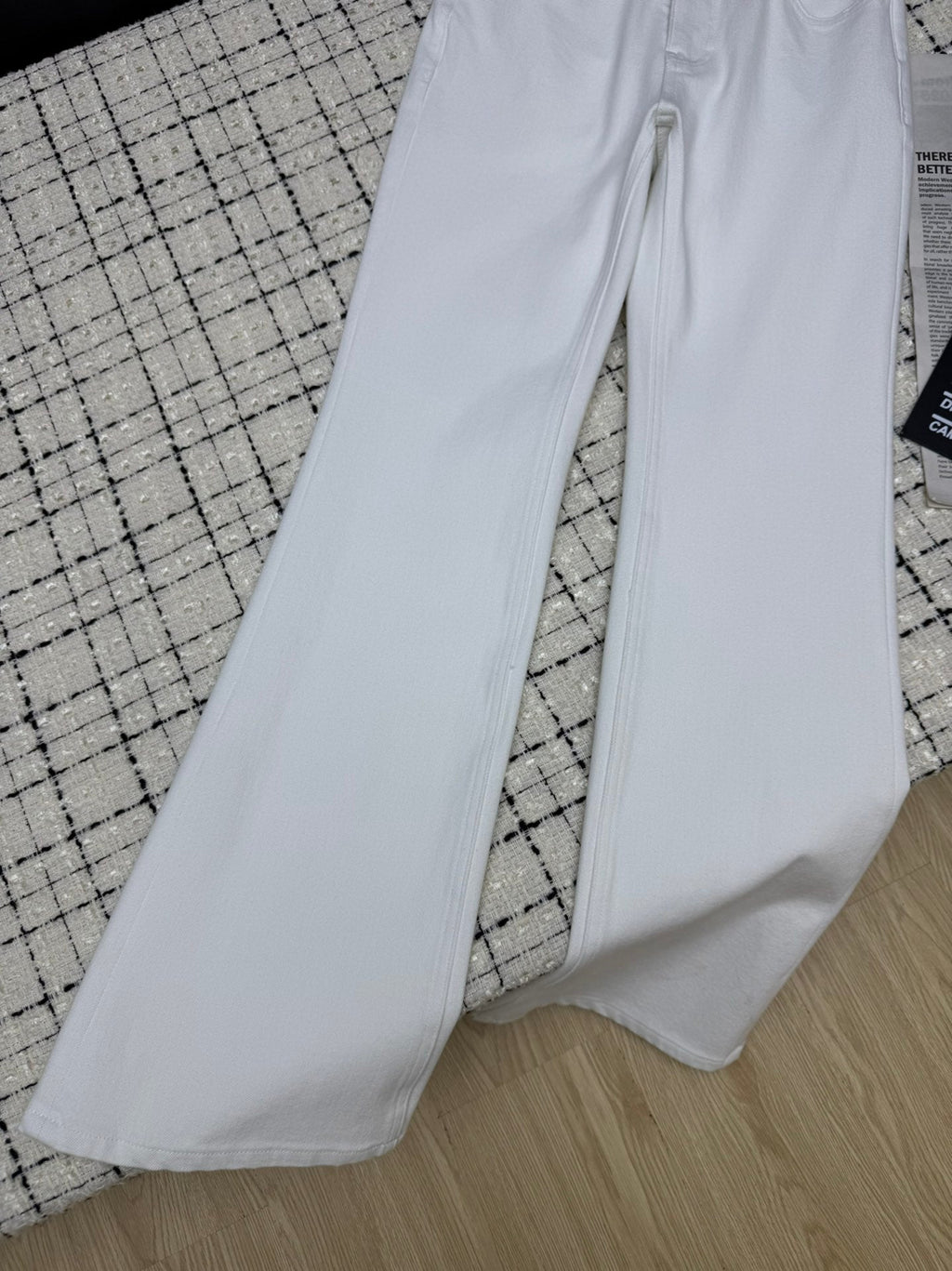 CHANEL 26S FLARED JEANS 761