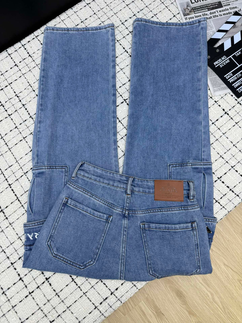 PRADA 26S CARGO JEANS 600