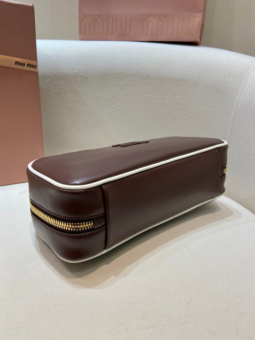 MIUMIU 26S BEAU BAG 28 IN DARK BROWN AND WHITE CALFSKIN