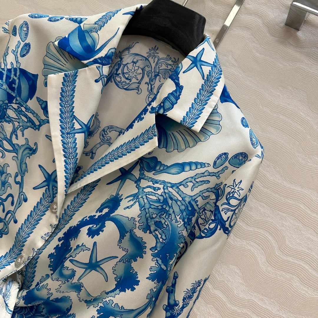 VERSACE SILK SHIRT WITH CORAL PRINT AND NOTCHED COLLAR