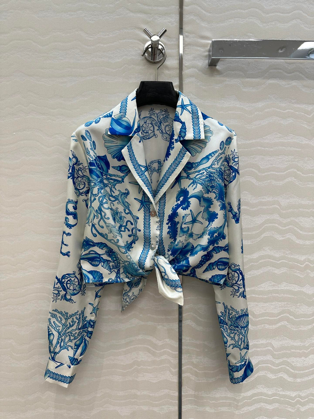 VERSACE SILK SHIRT WITH CORAL PRINT AND NOTCHED COLLAR