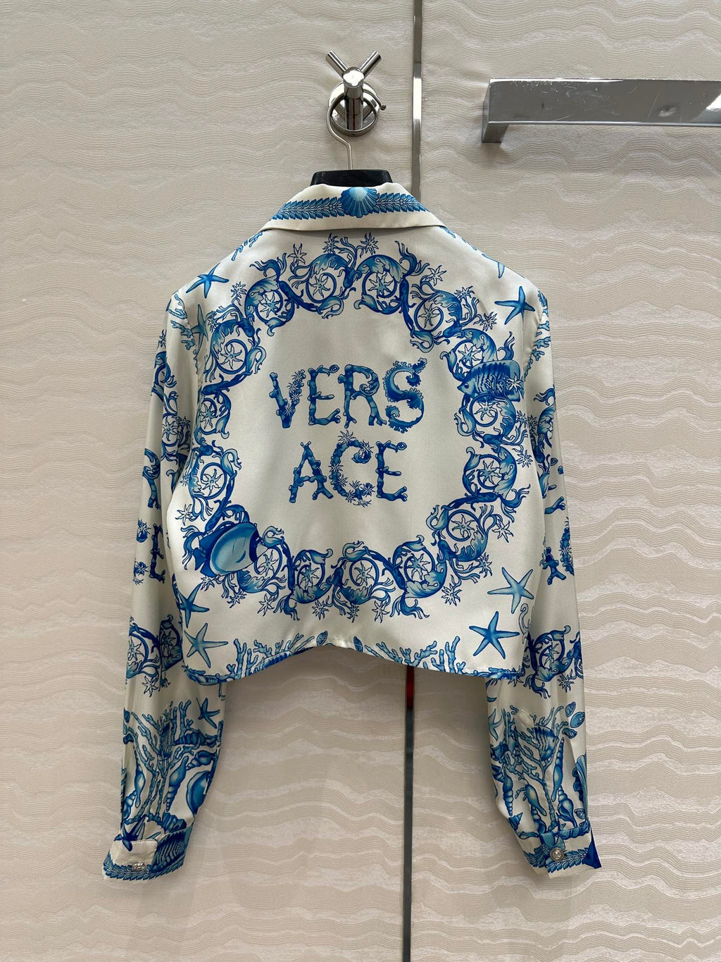 VERSACE SILK SHIRT WITH CORAL PRINT AND NOTCHED COLLAR