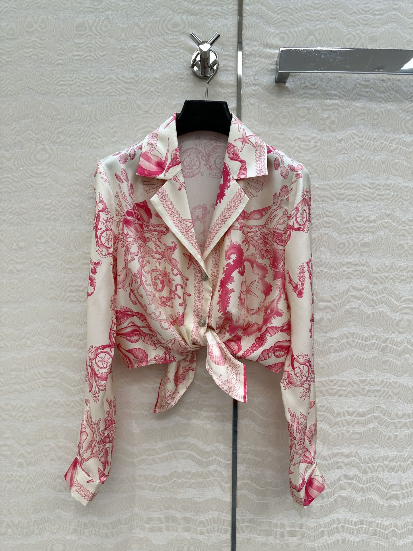 VERSACE SILK SHIRT WITH CORAL PRINT AND NOTCHED COLLAR 263960