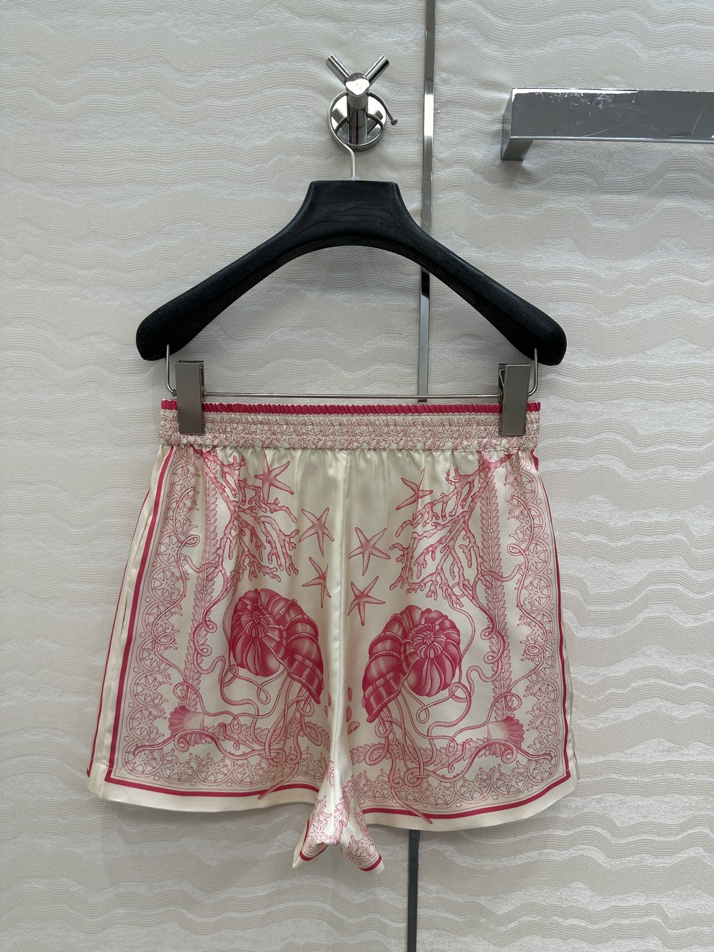 VERSACE SILK SHORTS WITH CORAL PRINT 263963