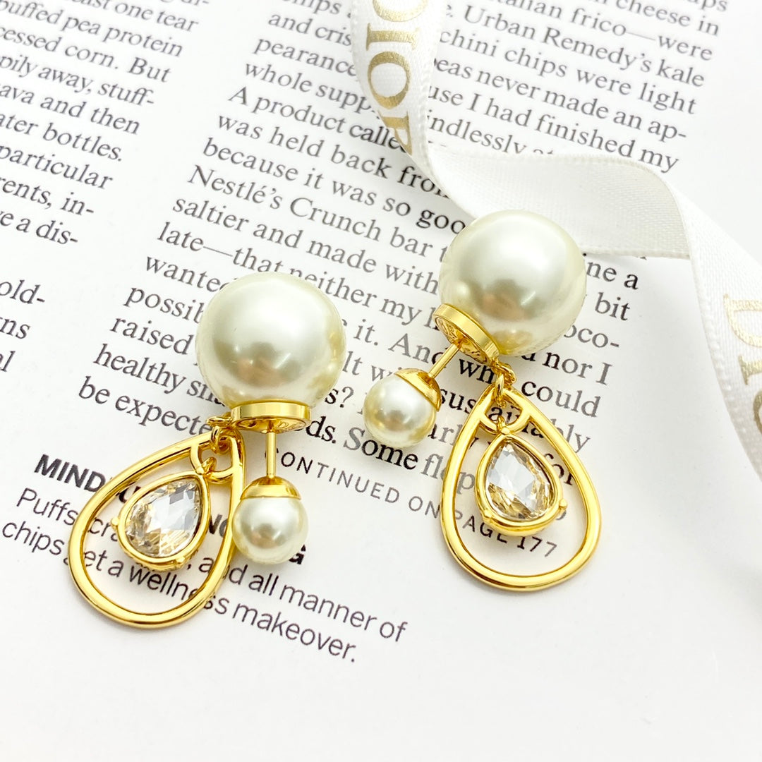 CD 26S PEARL TEARDROP CRYSTAL DOUBLE STUD EARRINGS IN GOLD METAL 631769