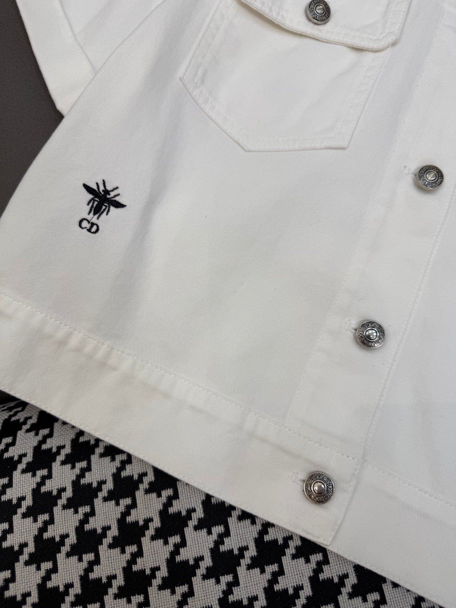 DIOR WHITE SHORT-SLEEVE DENIM JACKET