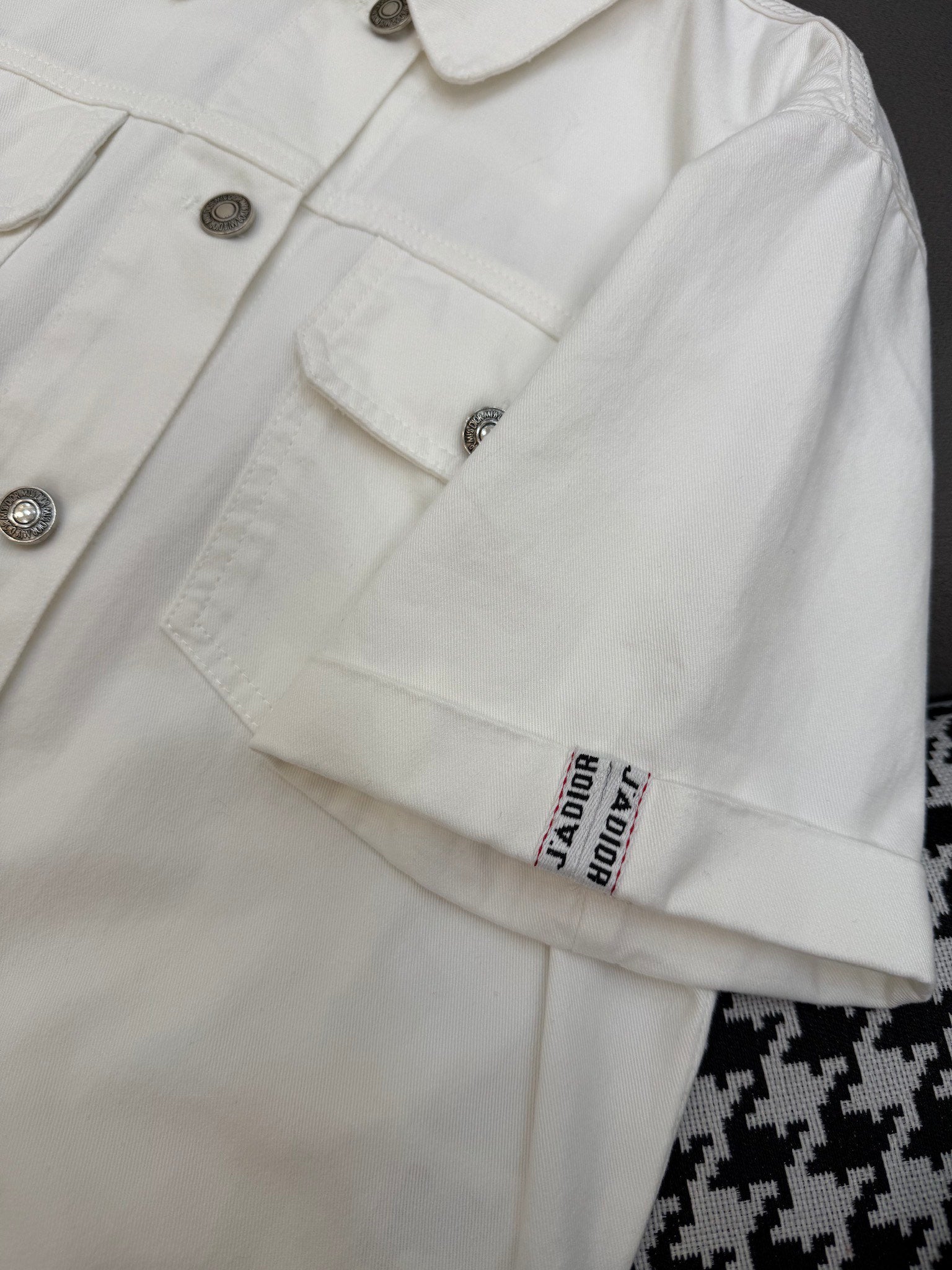 DIOR WHITE SHORT-SLEEVE DENIM JACKET