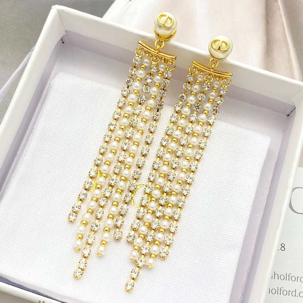 CD 26S MULTI STRAND PEARL CRYSTAL TASSEL DROP EARRINGS IN GOLD METAL 631775