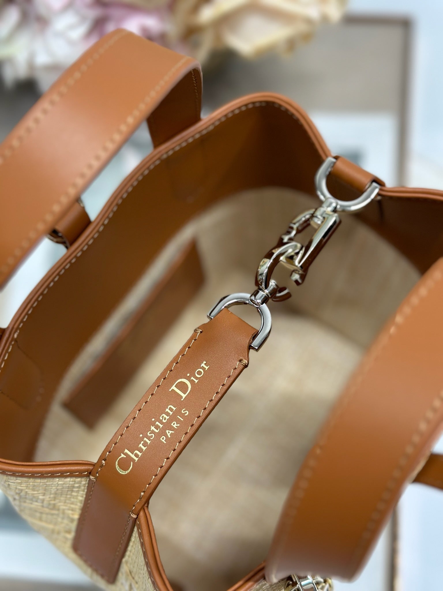 DIOR 26S TOUJOURS BAG 18 IN BROWN AND BEIGE RAFFIA