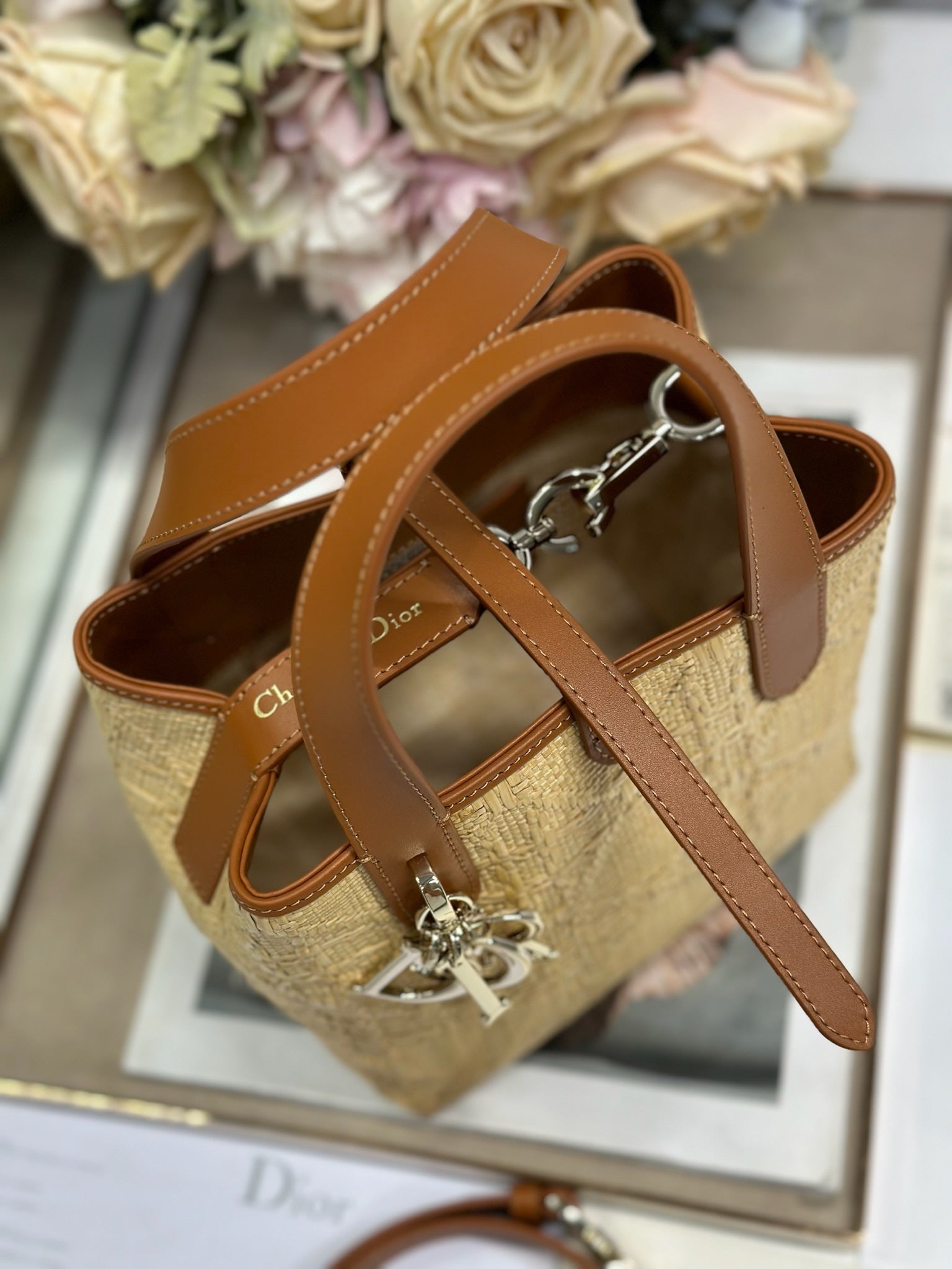 DIOR 26S TOUJOURS BAG 18 IN BROWN AND BEIGE RAFFIA