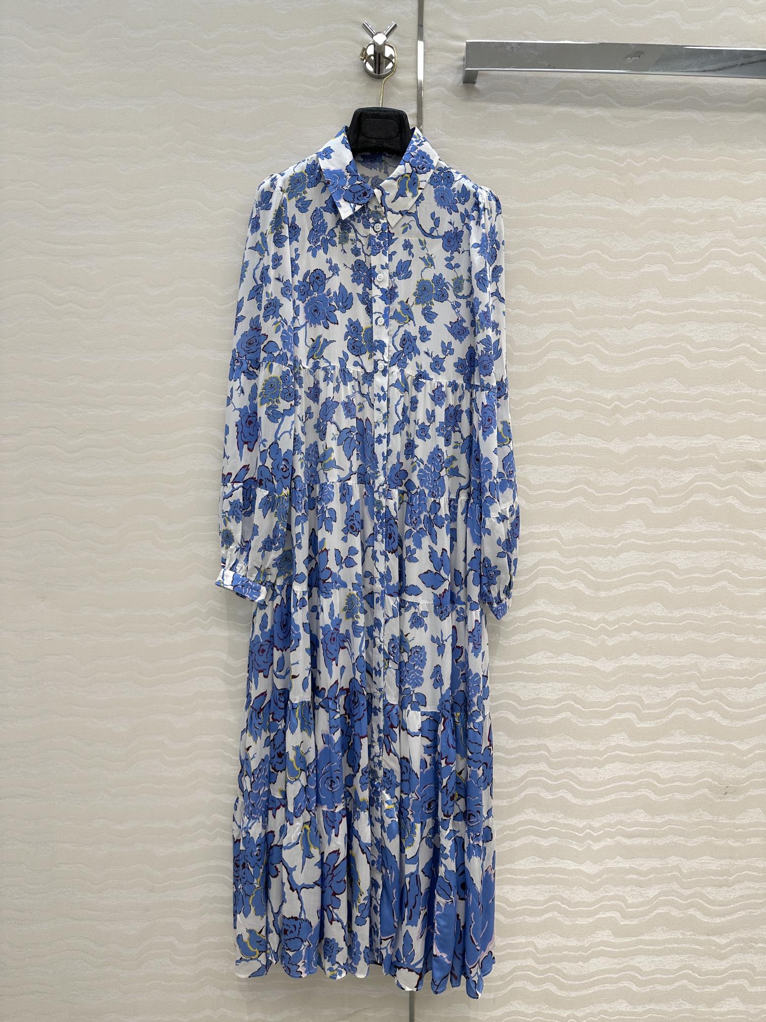 DVF PREMIUM BLUE FLORAL SILK DRESS