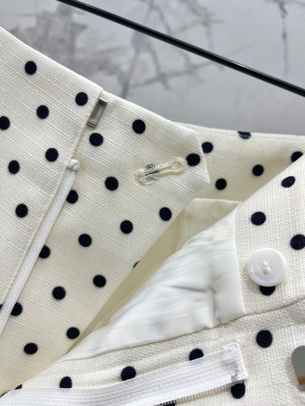 VALENTINO 26S HIGH WAIST SHORTS 164