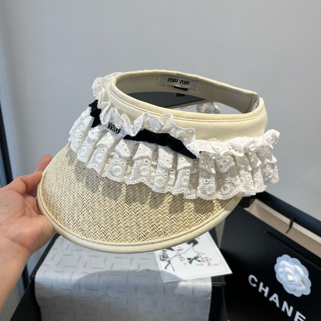 MIUMIU OPEN-TOP STRAW HAT IN LIGHT BEIGE MIX WHITE EYELET FABRIC