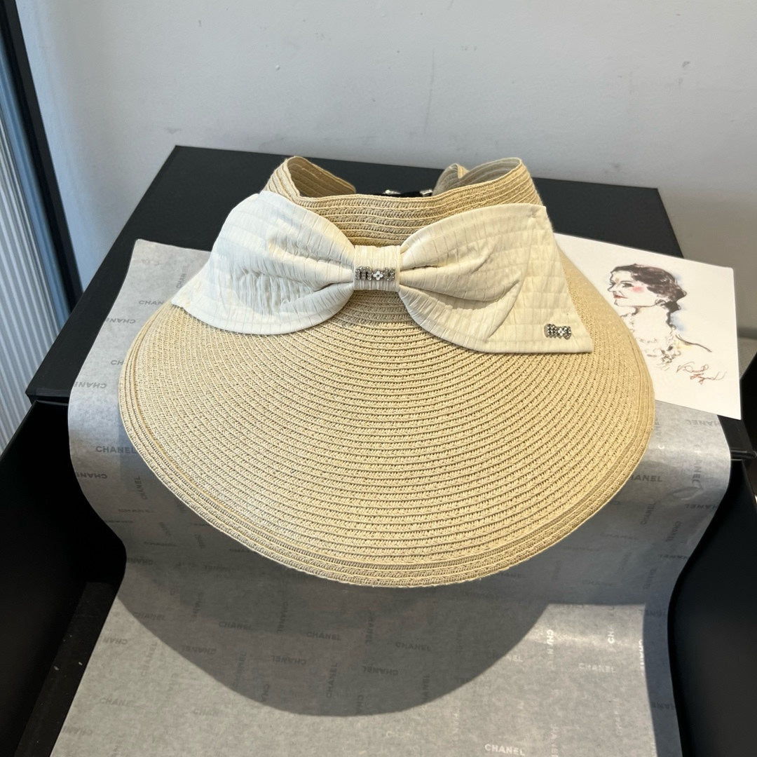 MIUMIU OPEN-TOP STRAW HAT IN LIGHT BEIGE WITH LARGE BOW