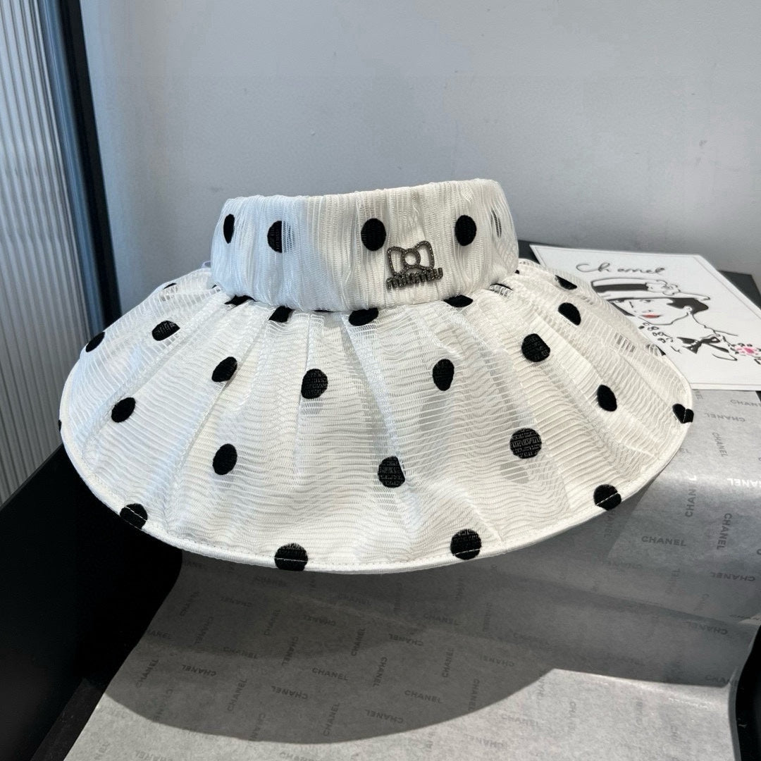 MIUMIU OPEN-TOP HAT IN WHITE WITH POLKA DOTS FABRIC
