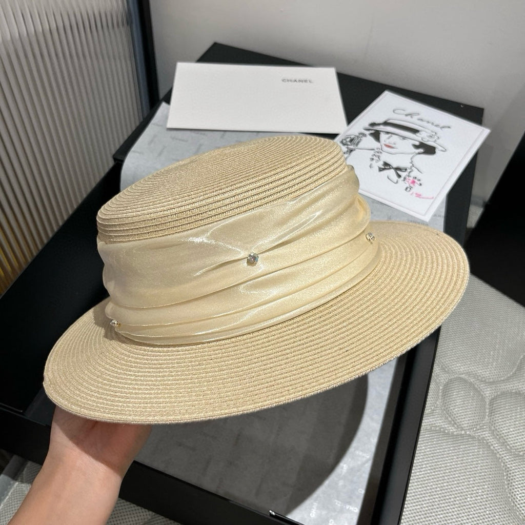 MIUMIU STRAW HAT IN LIGHT BEIGE WITH RHINESTONE EMBELLISHED