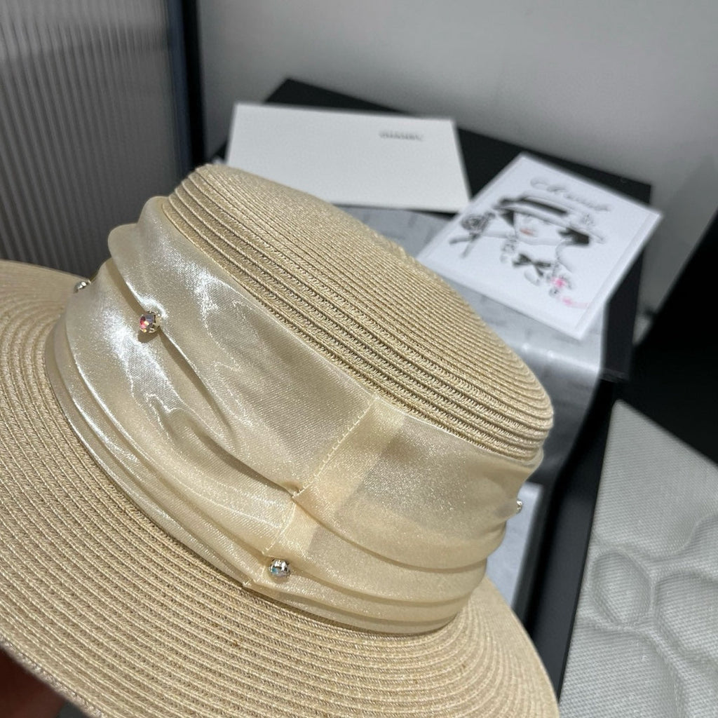 MIUMIU STRAW HAT IN LIGHT BEIGE WITH RHINESTONE EMBELLISHED