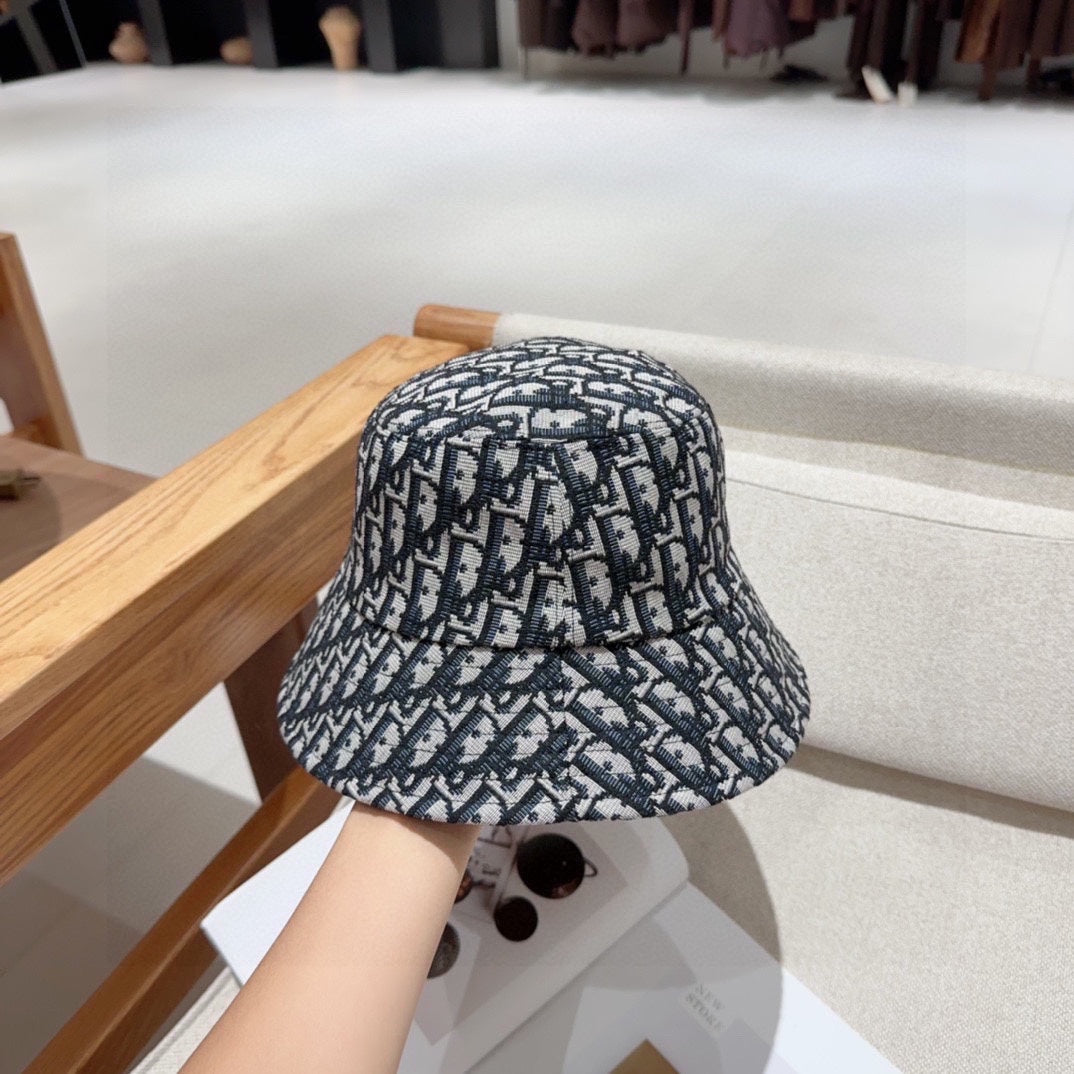 DIOR 26S BUCKET HAT STYLE 70