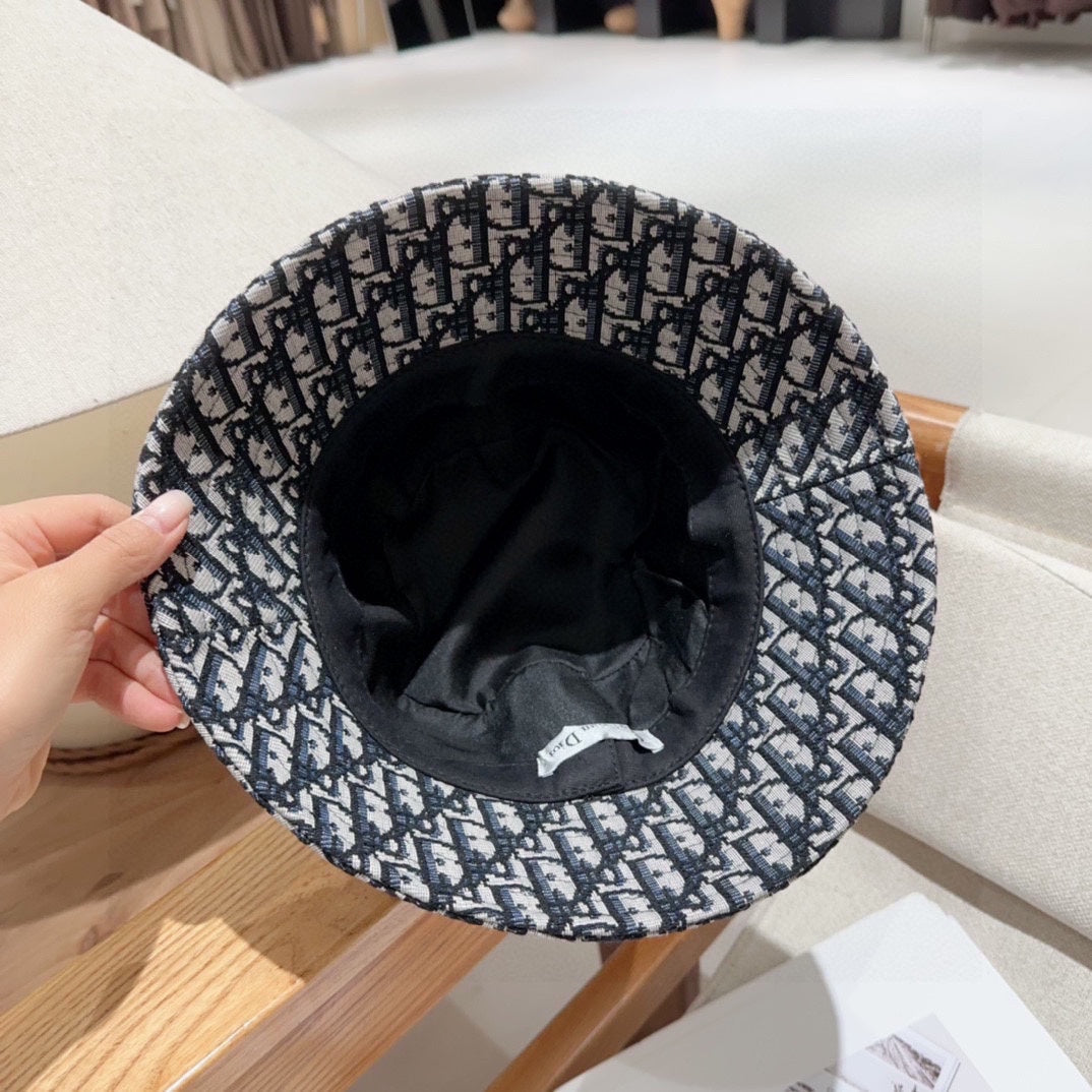 DIOR 26S BUCKET HAT STYLE 70
