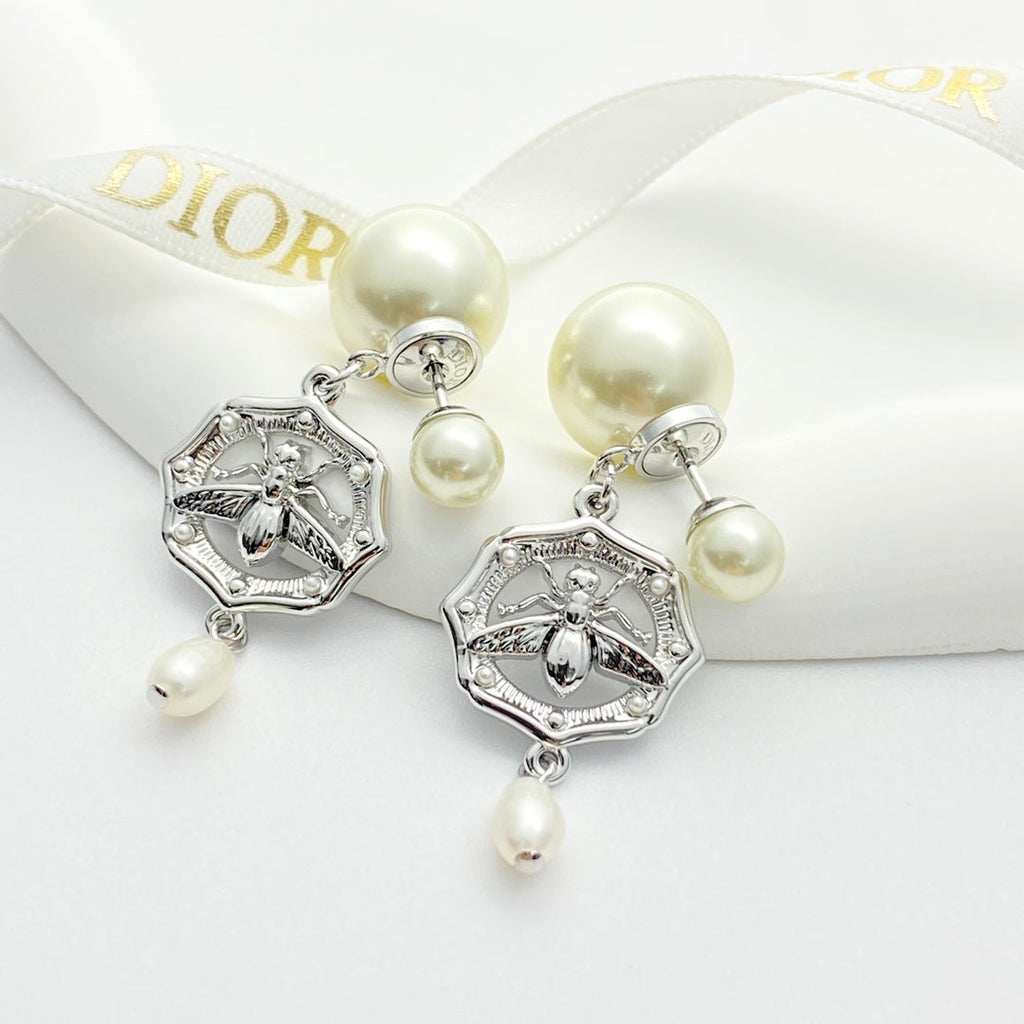 CD 26S DOUBLE PEARL BEE CHARM DROP EARRINGS IN SILVER METAL 633180