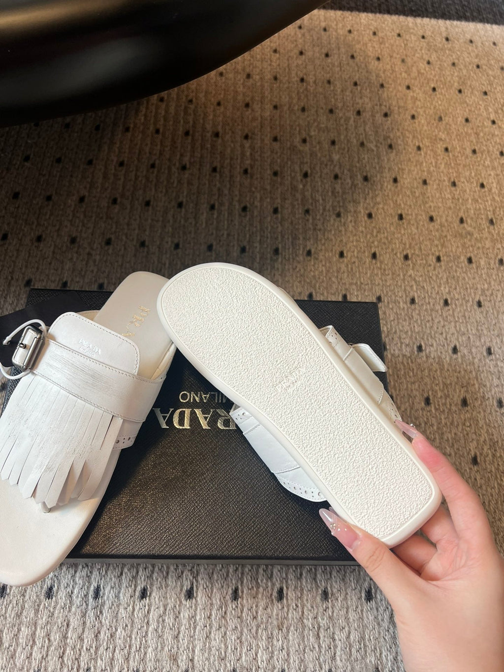 PRADA 25S SHUFFLE LEATHER THONG SANDALS IN IVORY CALFSKIN