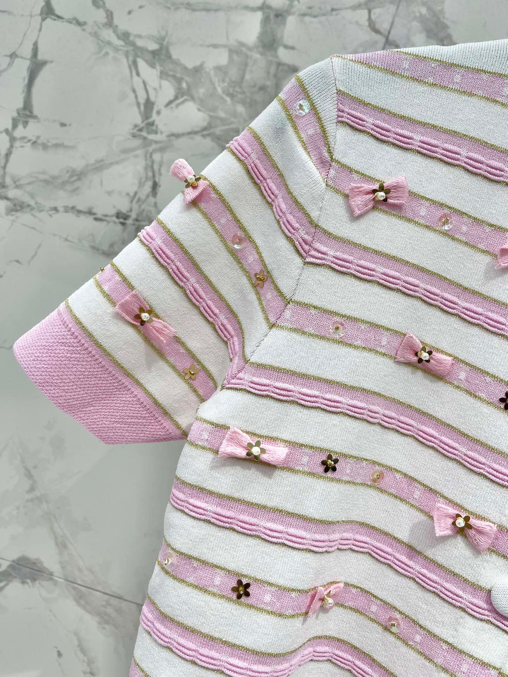 CHANEL 25S SHORT-SLEEVE CARDIGAN STYLE 111