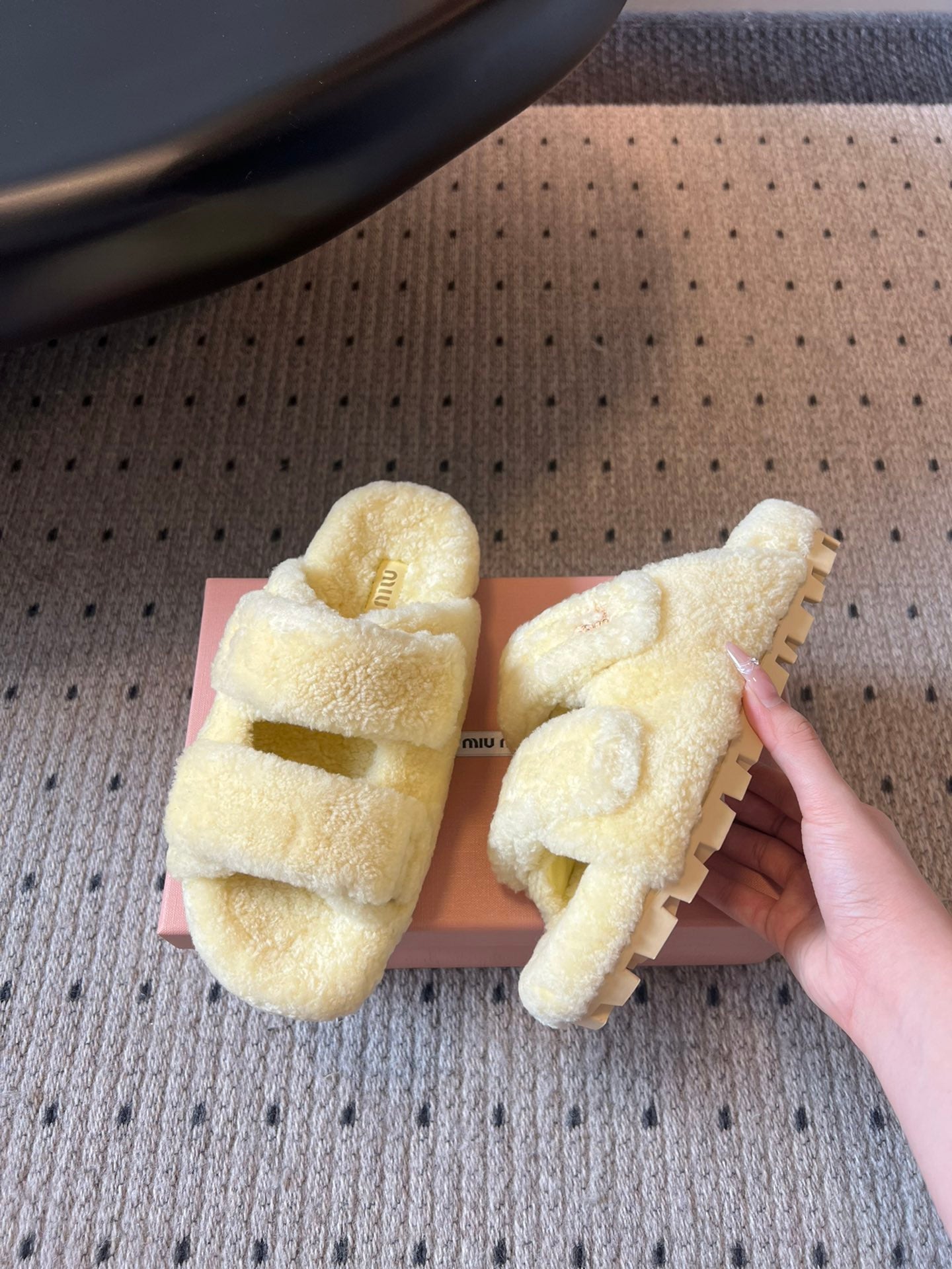 MIUMIU 26S SHEEPSKIN SLIPPERS IN LIGHT BEIGE