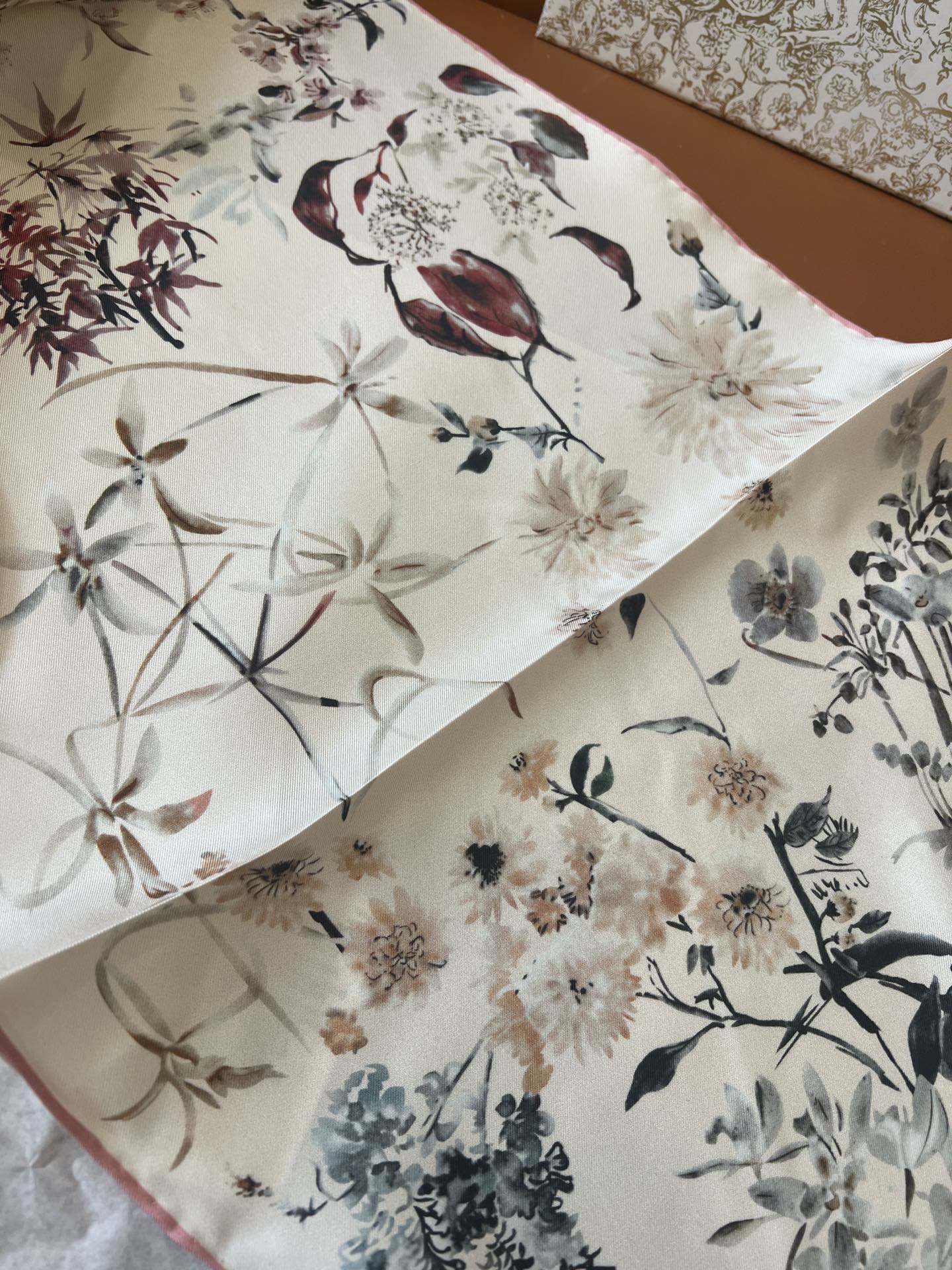 DIOR 26S SCARF 110CM IN SILK 262833