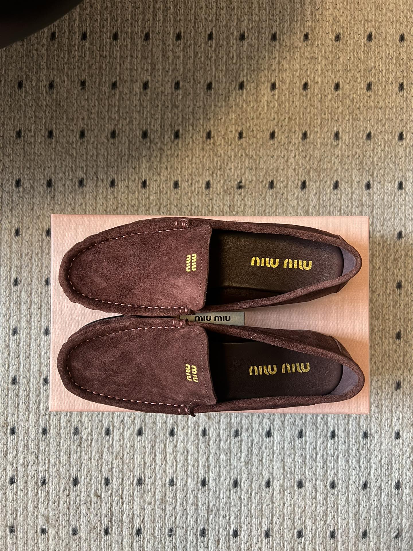 MIUMIU 26S LOAFERS IN AUBURN BROWN SUEDE