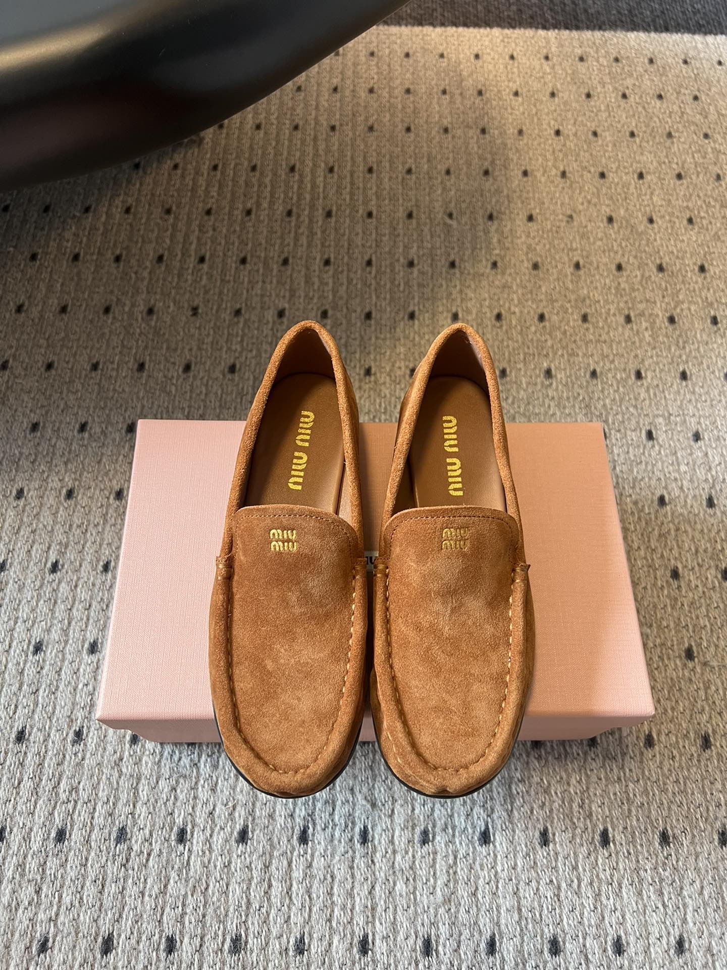 MIUMIU 26S LOAFERS IN CARAMEL BROWN SUEDE