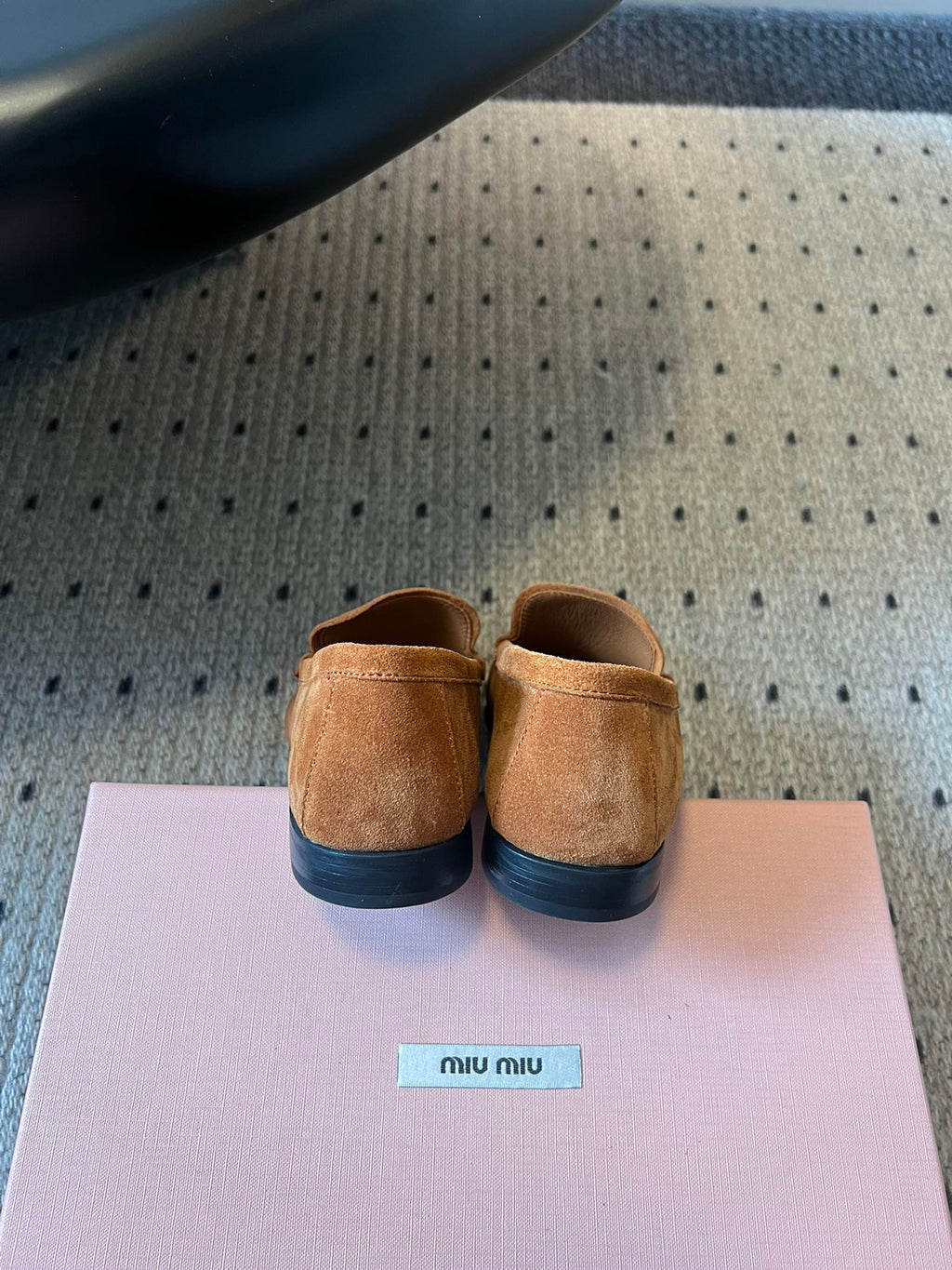 MIUMIU 26S LOAFERS IN CARAMEL BROWN SUEDE