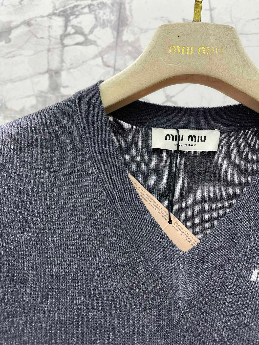 MIUMIU KNIT TOP STYLE 292