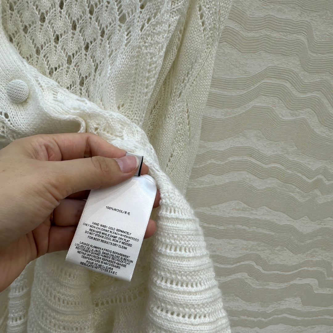 CHLOE 25S WHITE CARDIGAN STYLE 003