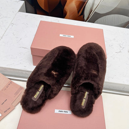 MIUMIU 26S MULES IN DARK BROWN SHEARLING 