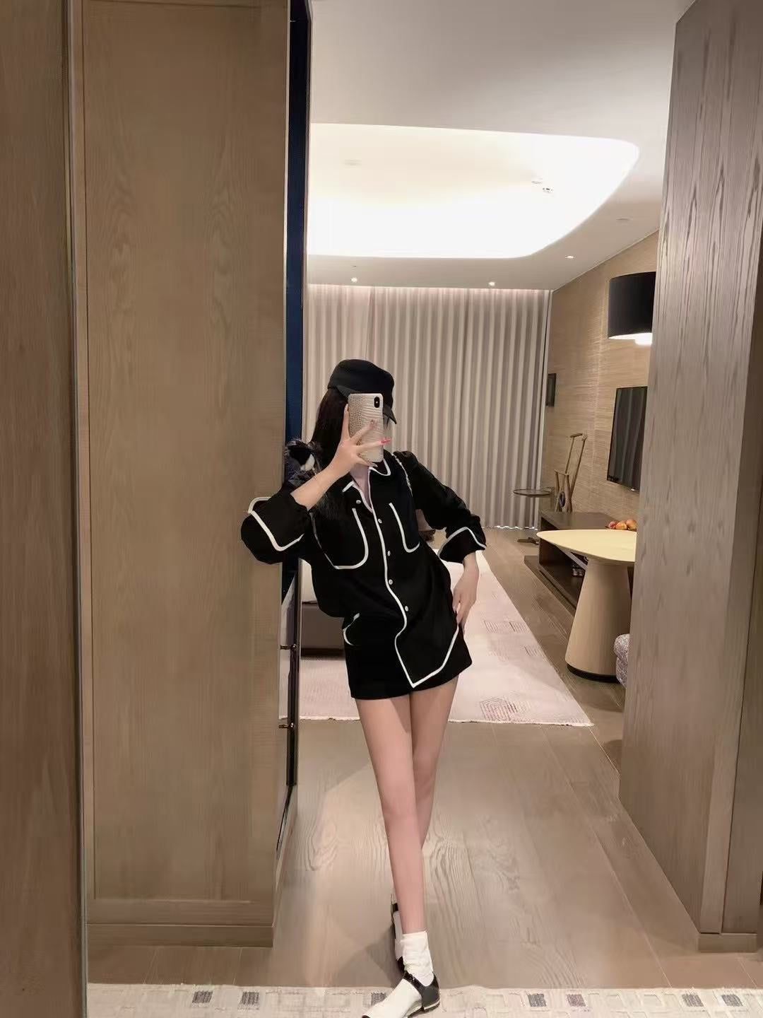 CHANEL 25S LONG-SLEEVE SHIRT STYLE 127