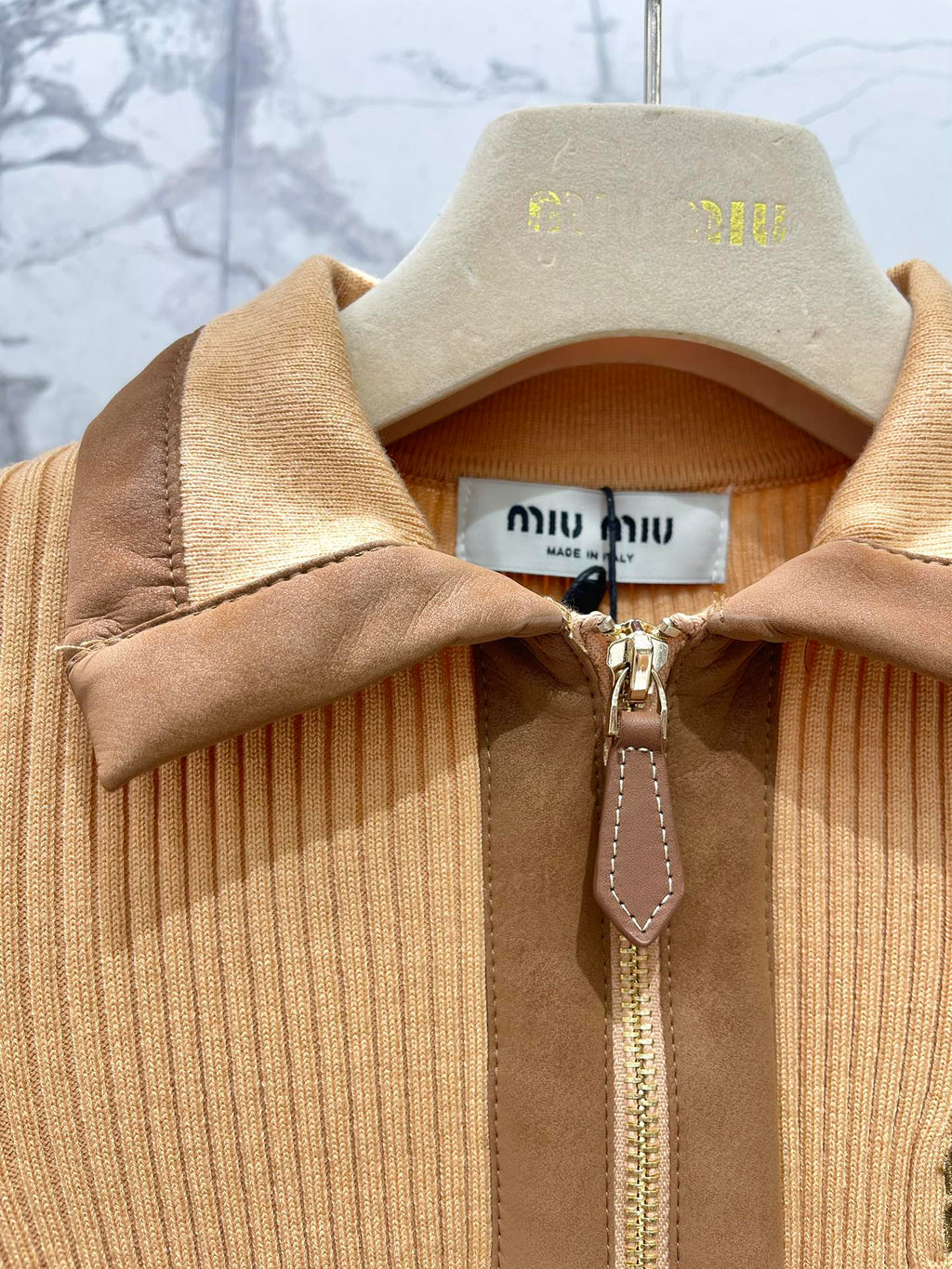 MIUMIU SHORT-SLEEVE KNIT TOP STYLE 263